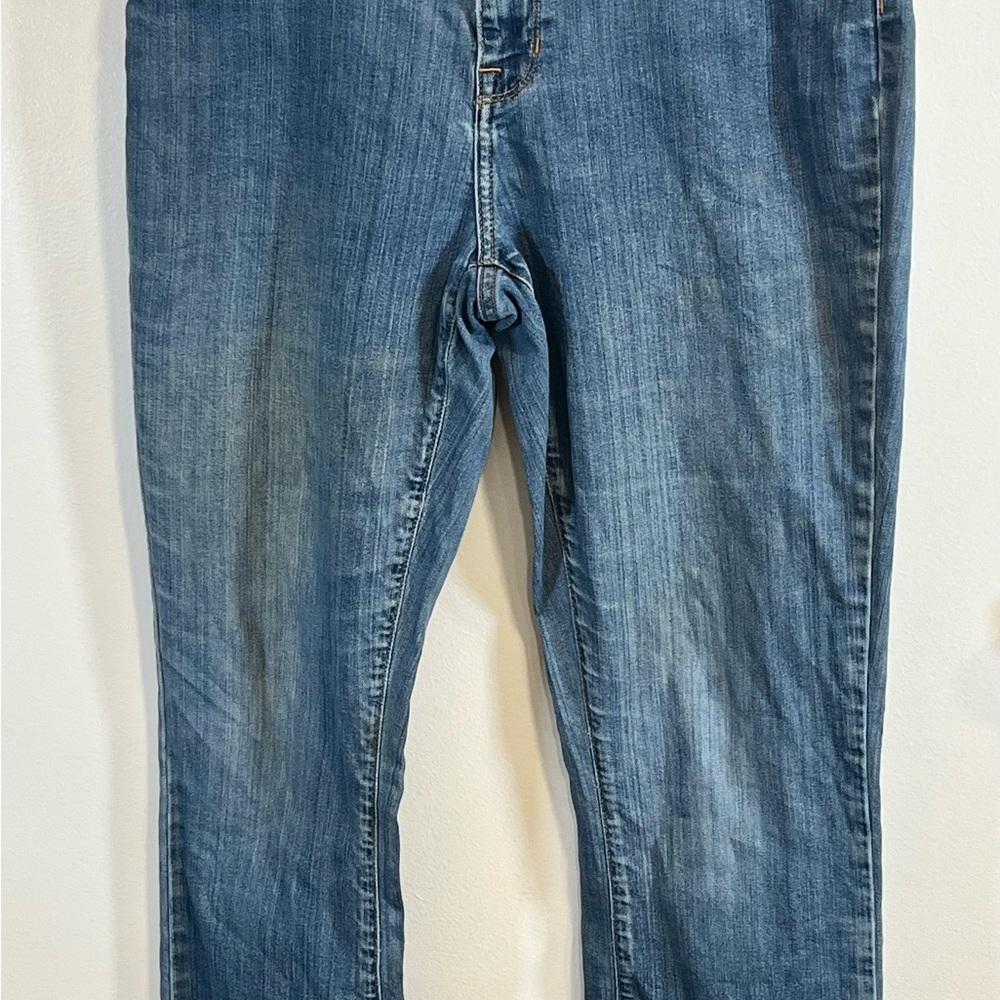 L.L. Bean Women's Straight Leg Jeans in Medium Blue